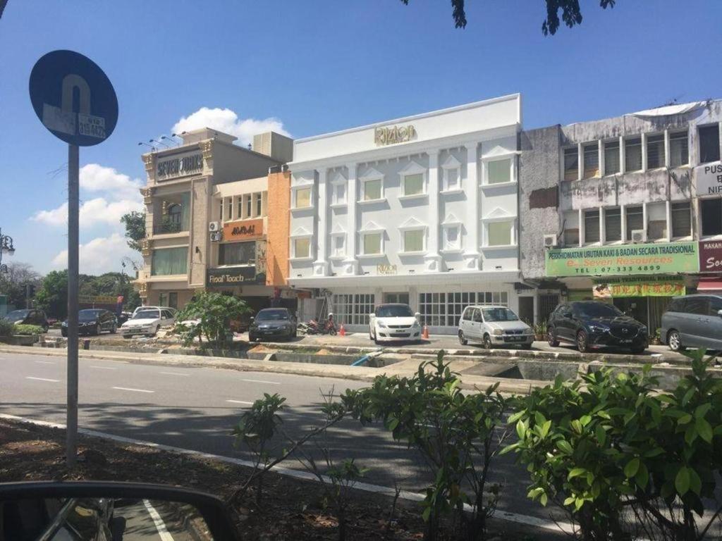 Ritzton Hotel Johor Bahru Exterior photo