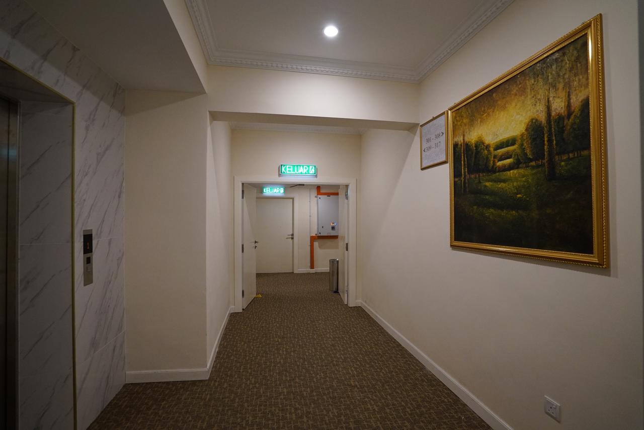 Ritzton Hotel Johor Bahru Exterior photo